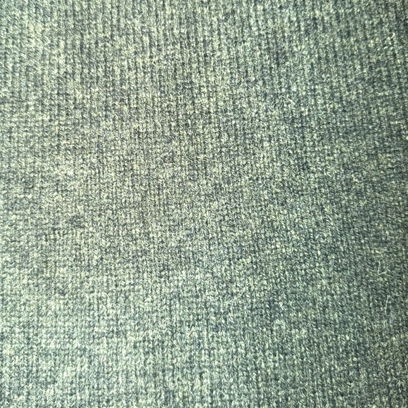Green pure wool V-neck rustic straight fit sweater NWT - Picture 4 of 8